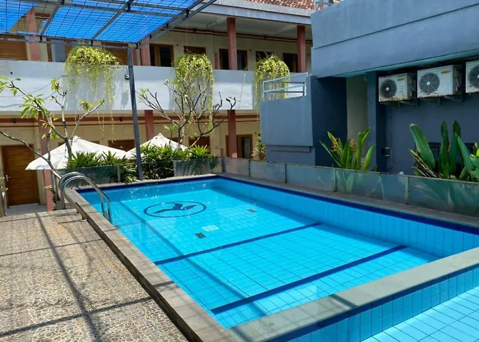 Rabasta Enjoy 3* Кута